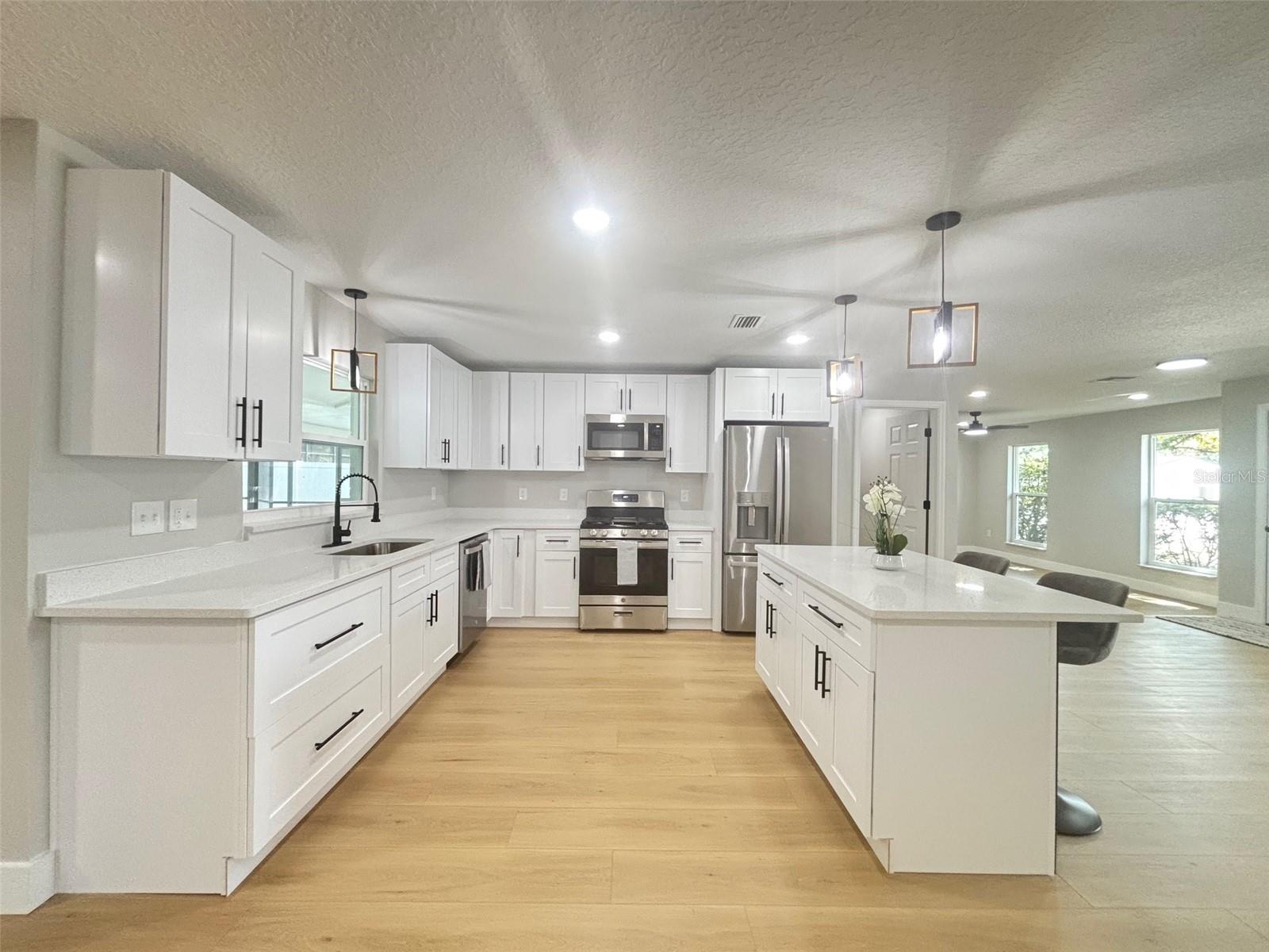 Image 12 of 36 For 1438 Tierra Circle