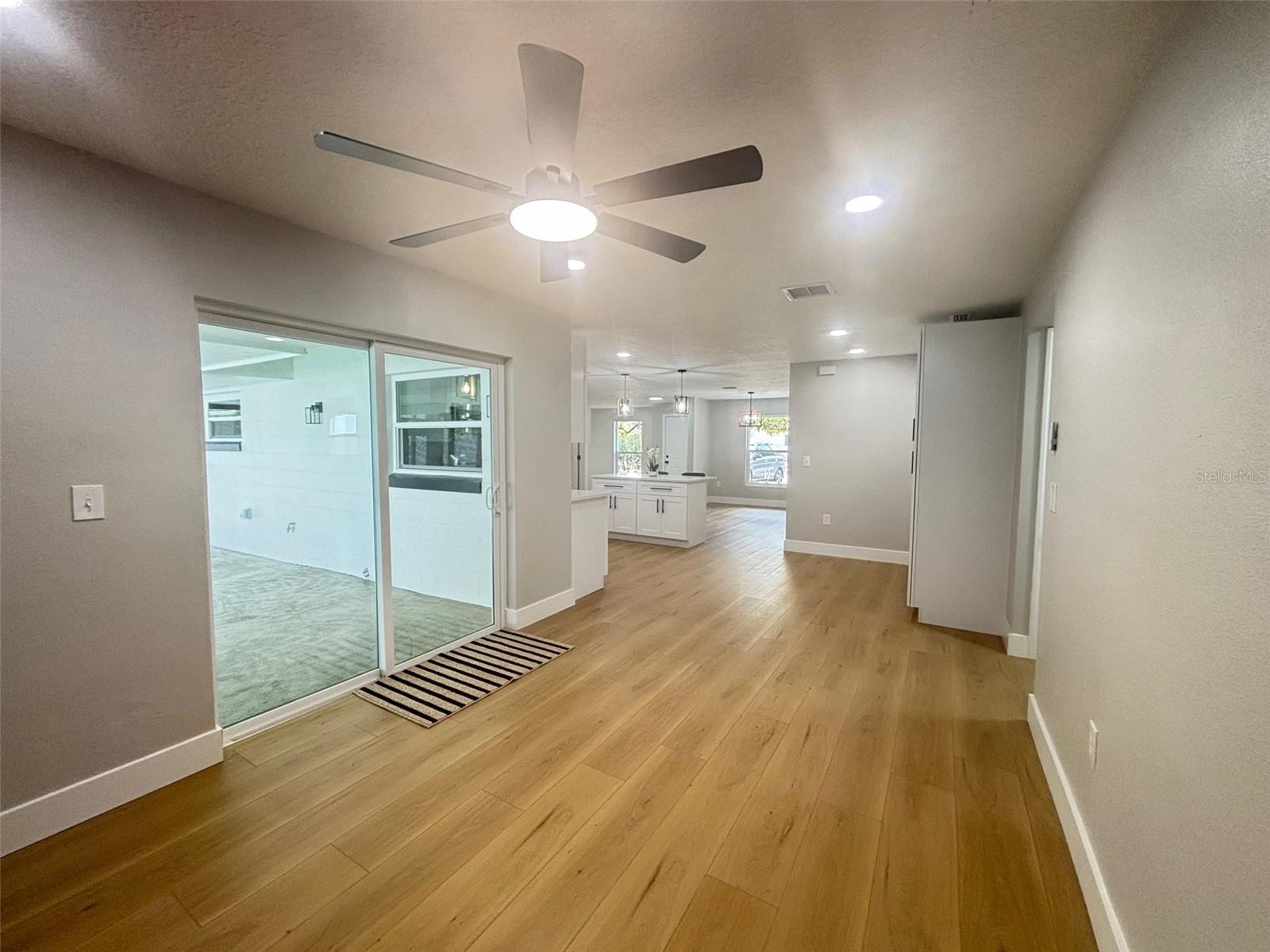 Image 18 of 36 For 1438 Tierra Circle