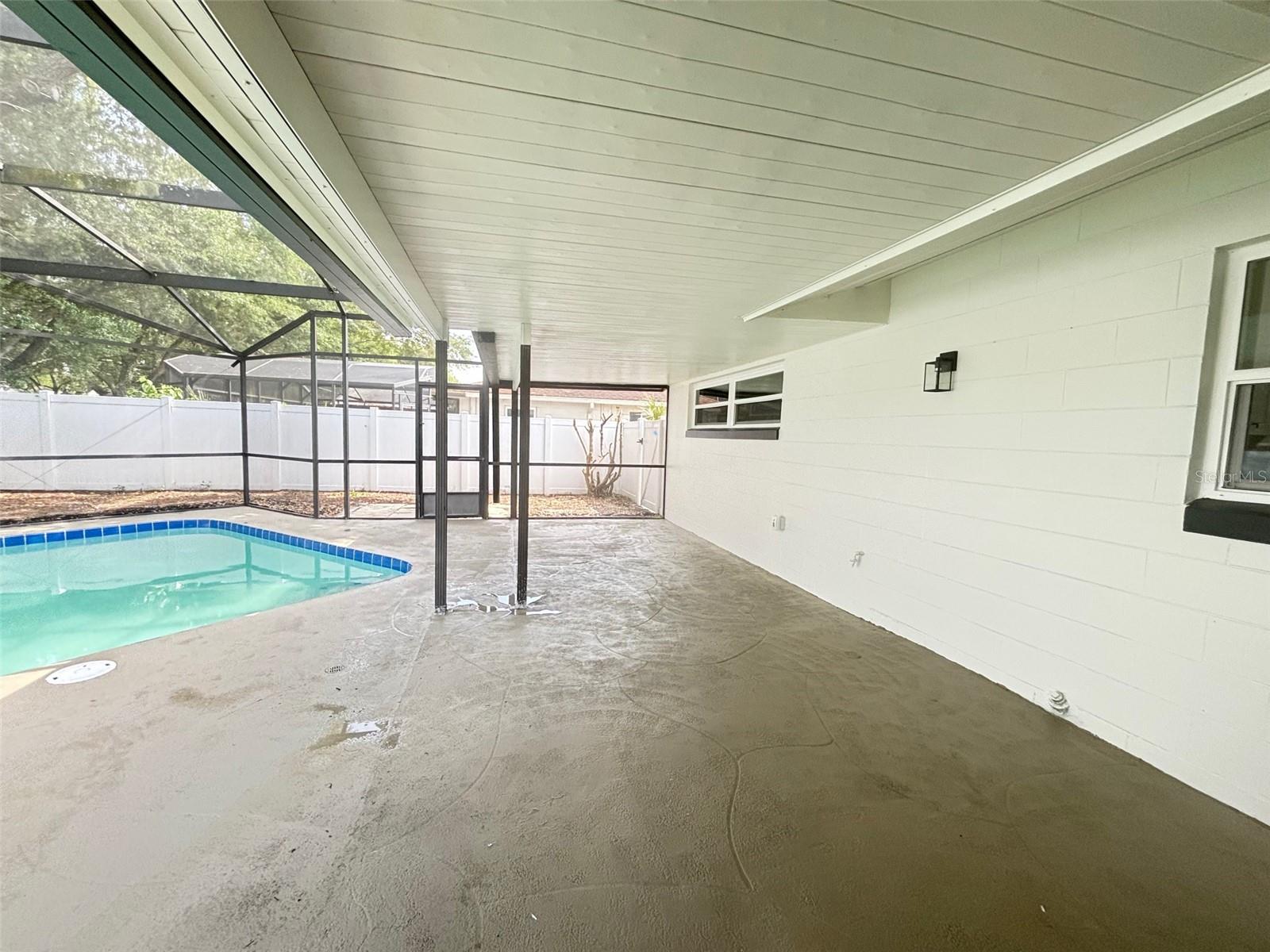 Image 32 of 36 For 1438 Tierra Circle