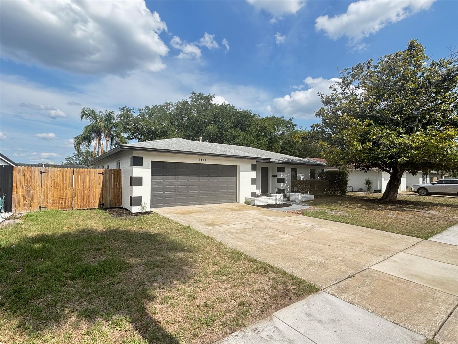Image 5 of 36 For 1438 Tierra Circle