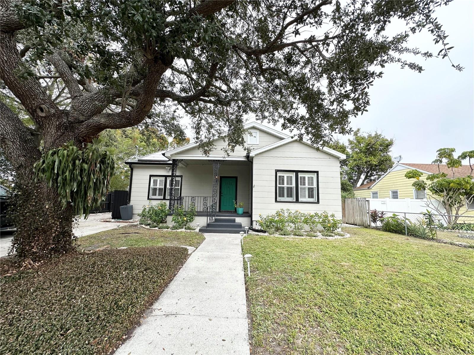 Image 6 of 37 For 3025 North A Street