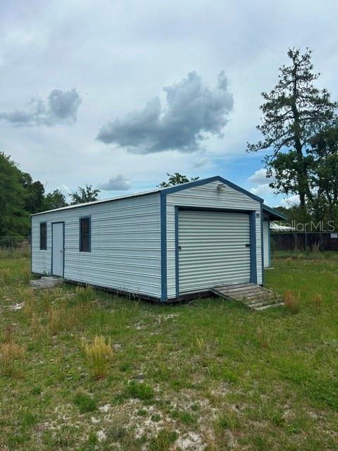 Listing photo id 14 for 5270 Mallard Road