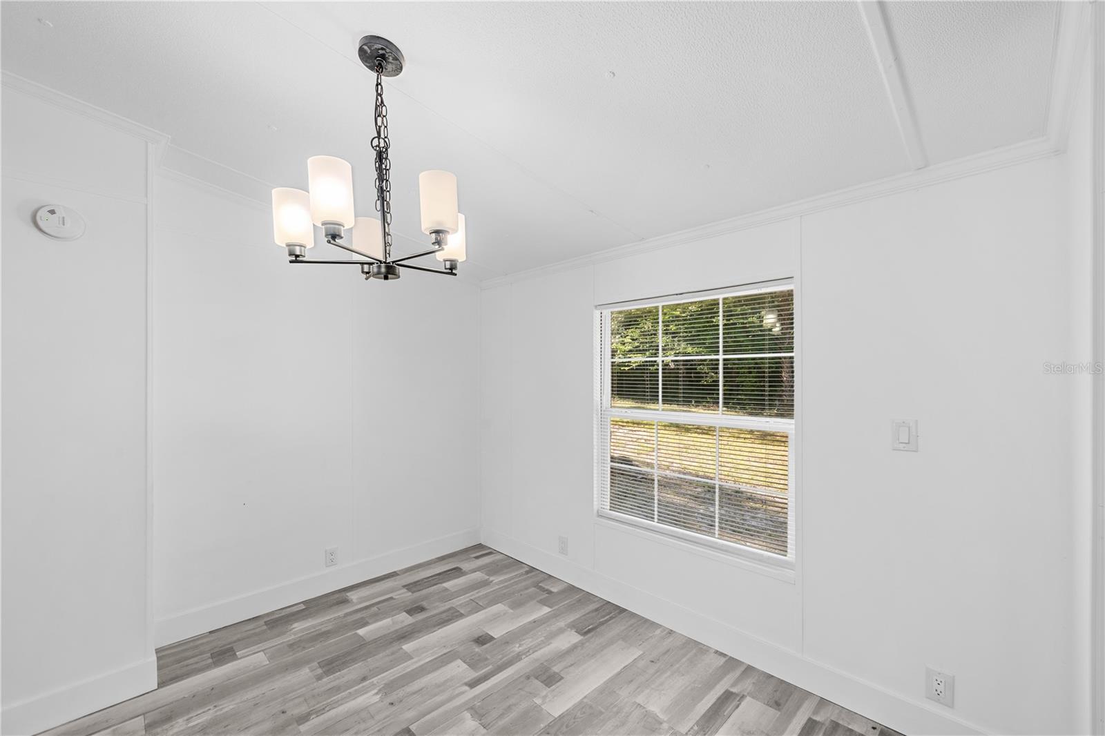 Image 13 of 65 For 13755 15th Place