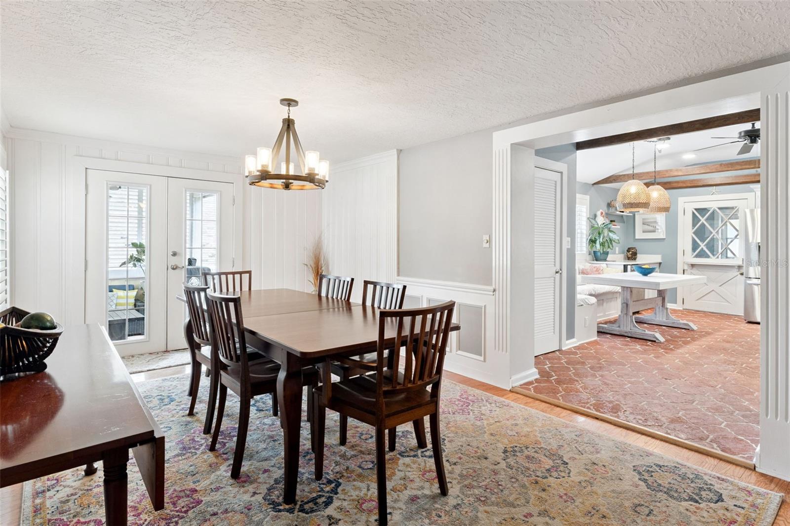 Listing photo id 14 for 1551 Waterwitch Drive