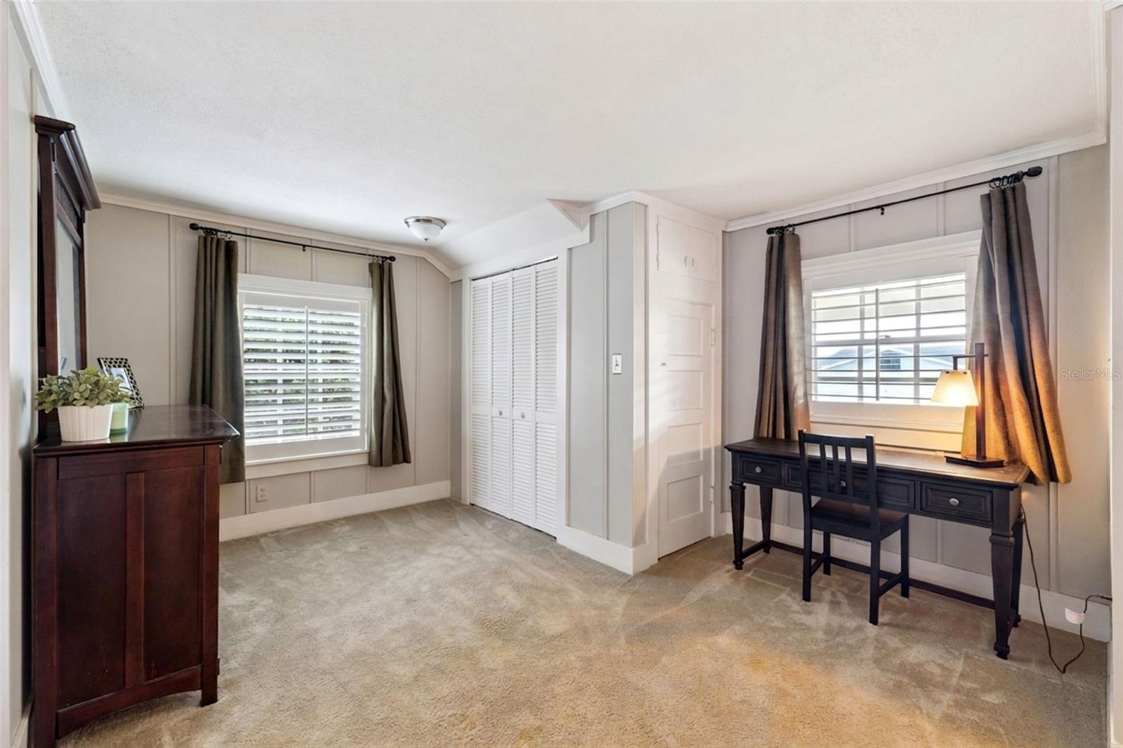 Listing photo id 21 for 1551 Waterwitch Drive