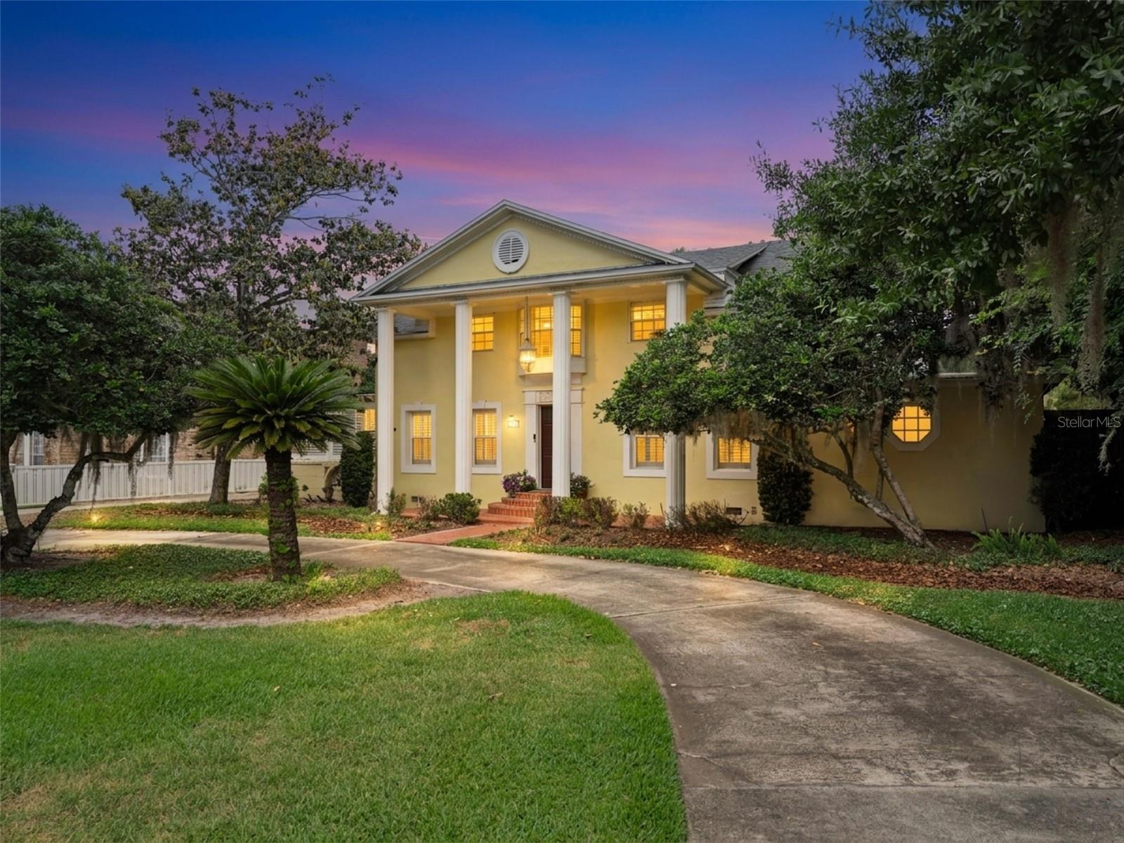 Listing photo id 41 for 1551 Waterwitch Drive