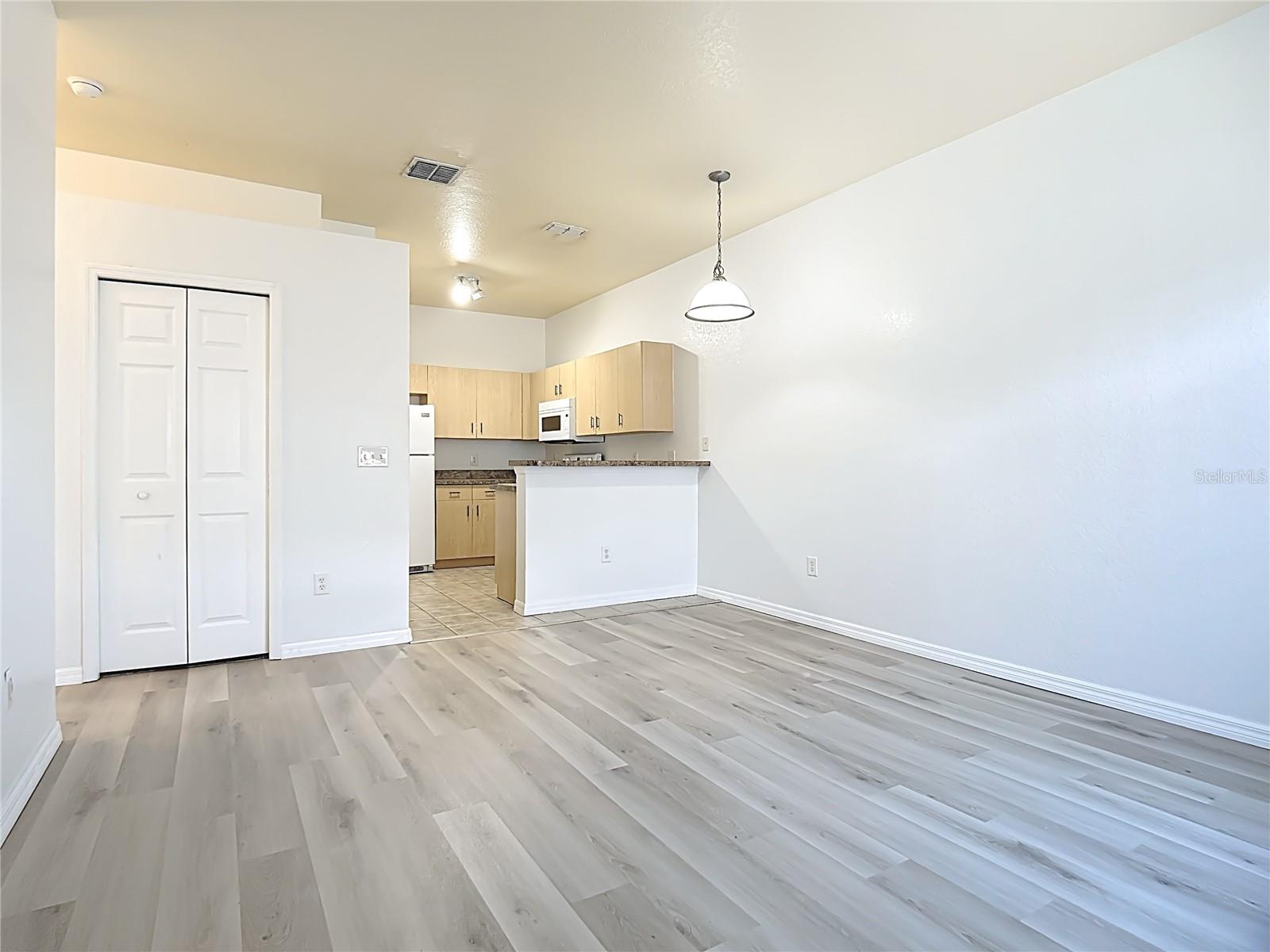 Image 3 of 25 For 20202 Indian Creek Drive 20202