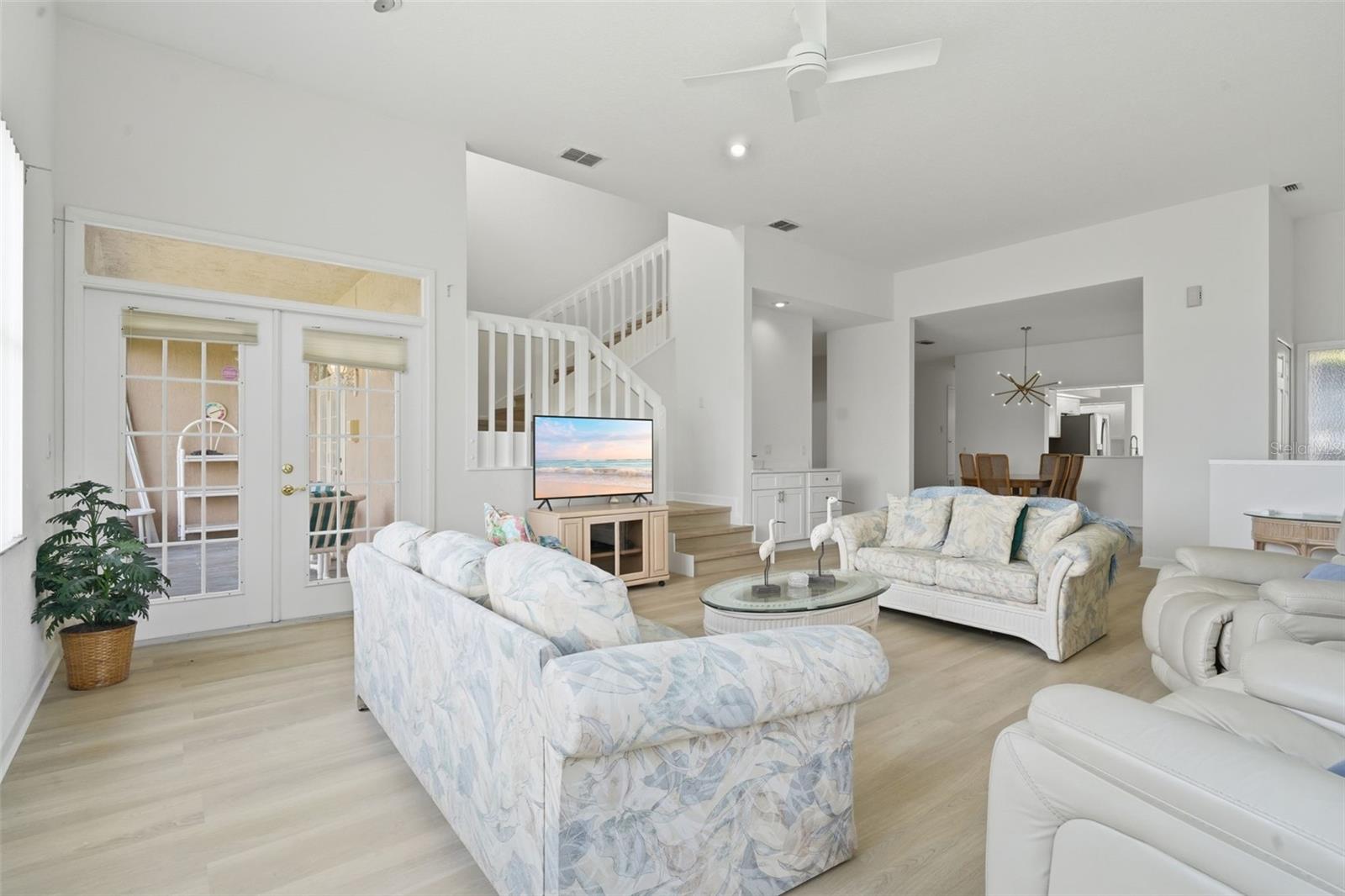 Image 10 of 49 For 4850 Watervista Drive