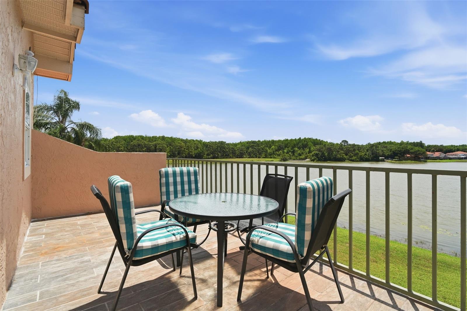 Image 34 of 49 For 4850 Watervista Drive