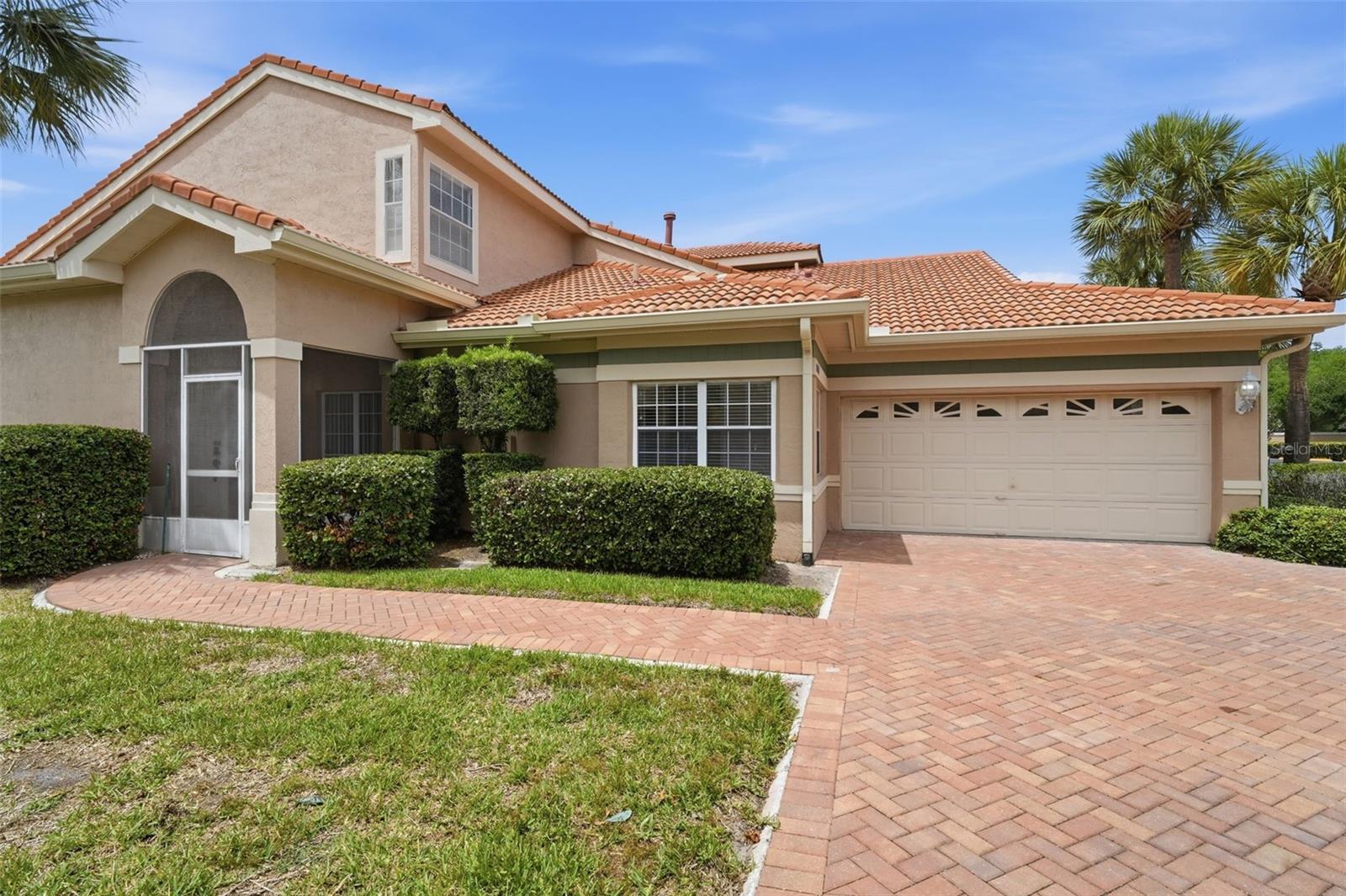 Image 4 of 49 For 4850 Watervista Drive