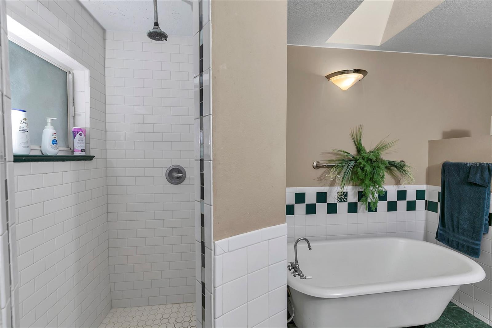 Image 11 of 21 For 3585 55th Court