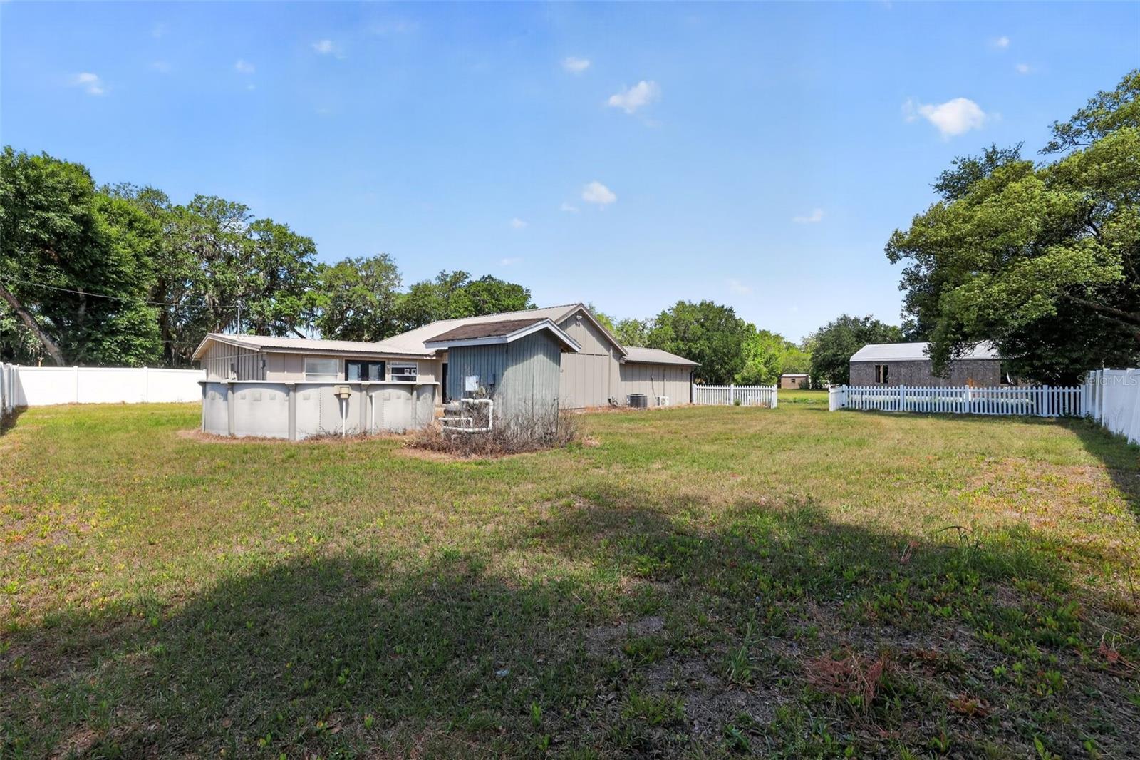 Image 7 of 41 For 3240 Apfel Road