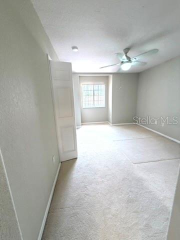 Image 21 of 35 For 939 Glen Abbey Circle