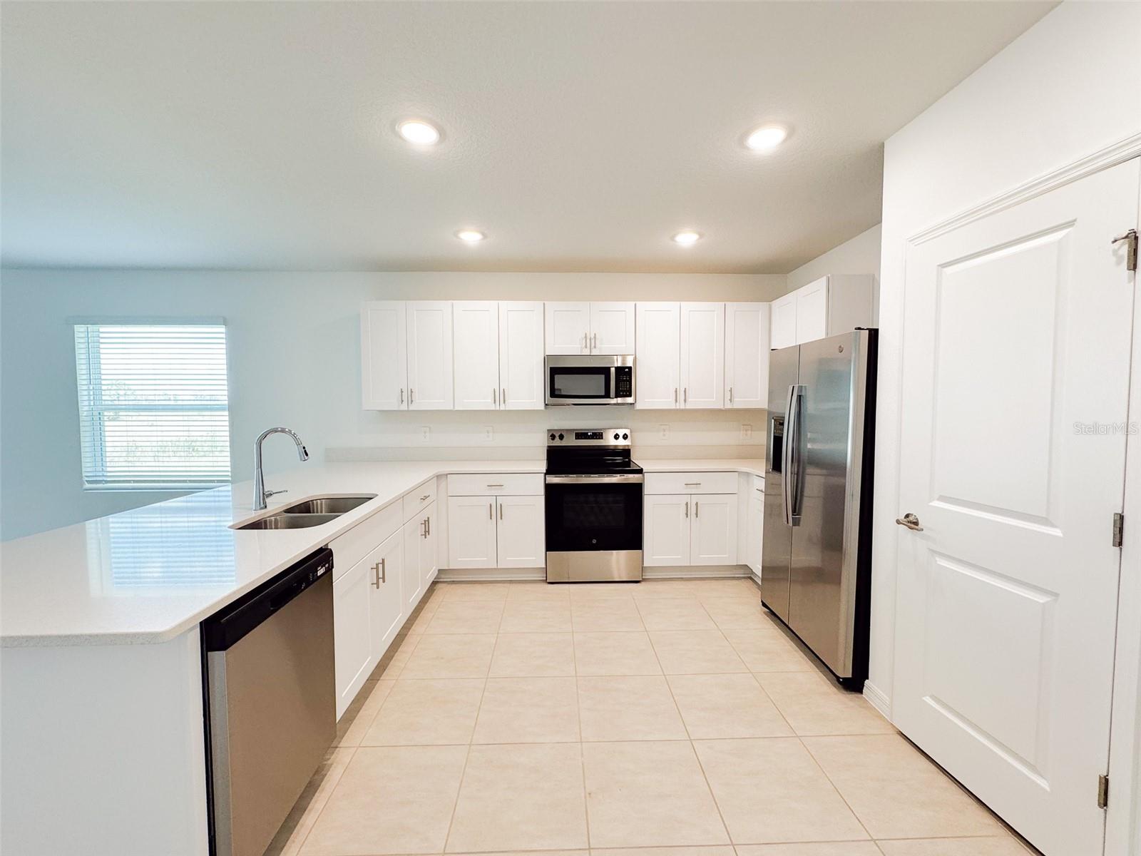 Image 4 of 25 For 436 Wayland Drive