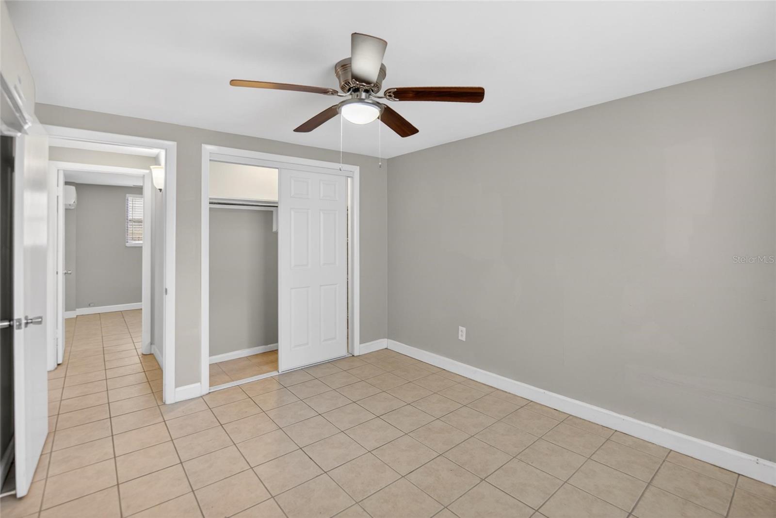 Image 13 of 31 For 3301 Woodlawn Avenue 2