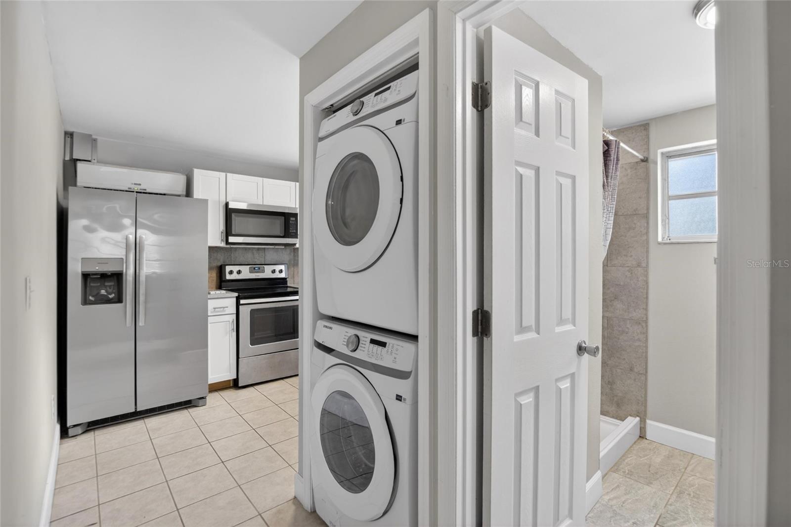 Image 16 of 31 For 3301 Woodlawn Avenue 2