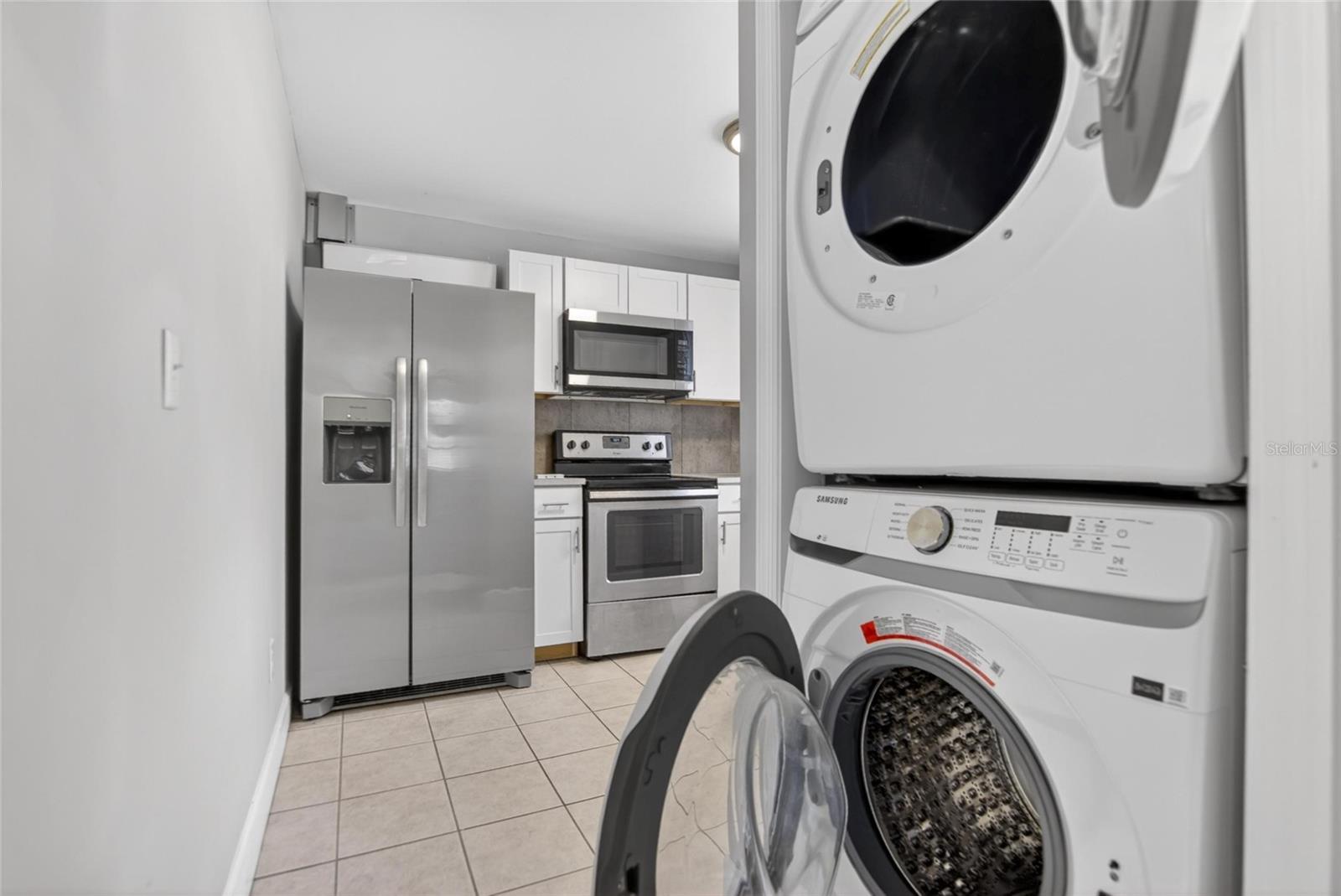 Image 18 of 31 For 3301 Woodlawn Avenue 2