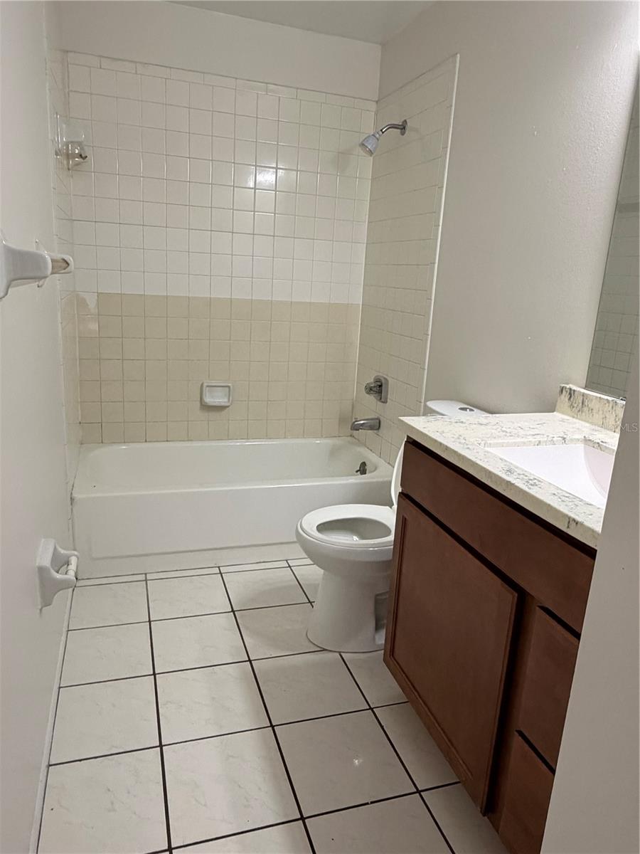Image 3 of 10 For 1275 Woodman Way