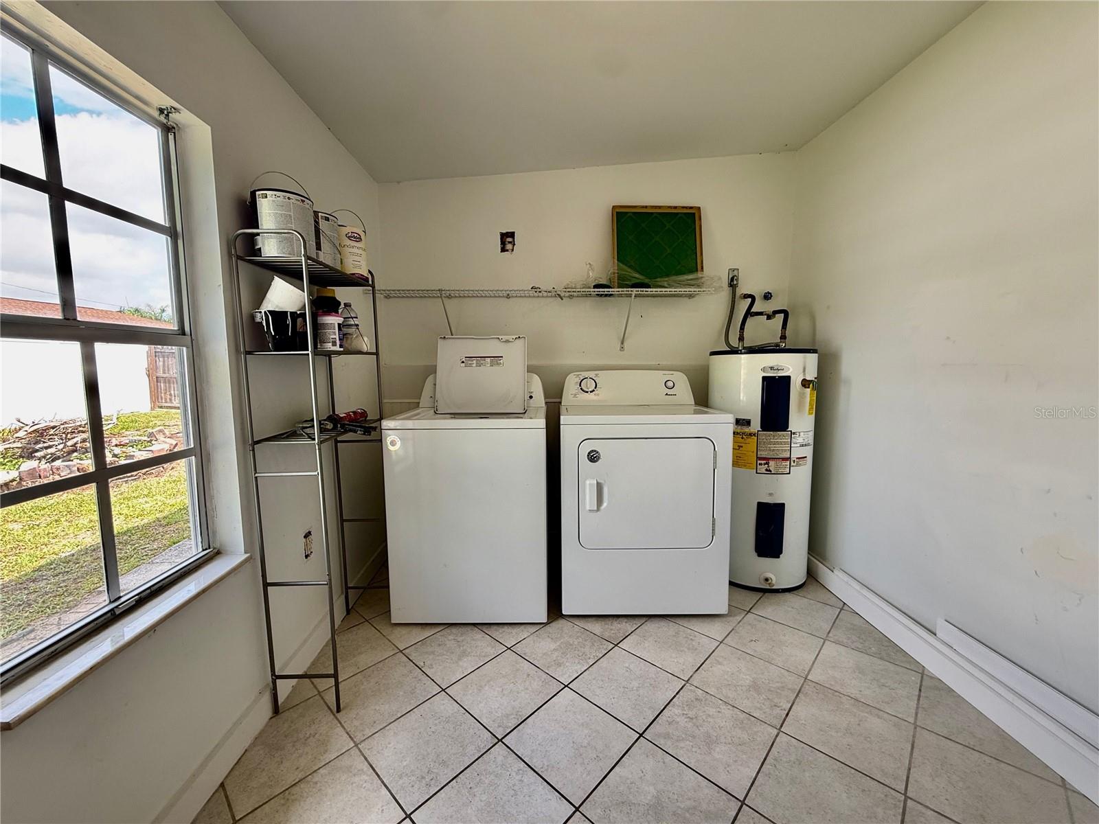 Image 19 of 25 For 5152 Isabelle Avenue