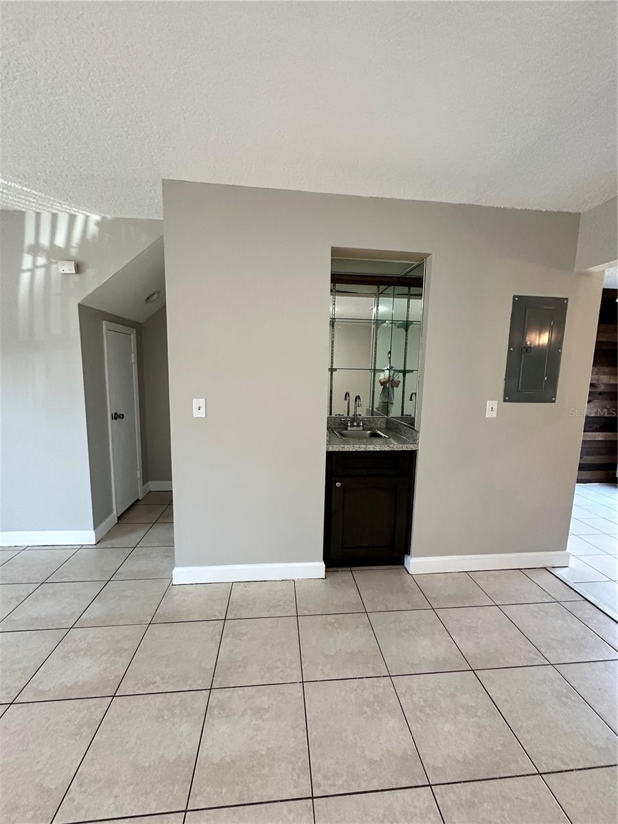 Image 10 of 27 For 3282 Oak Lake Place 3282