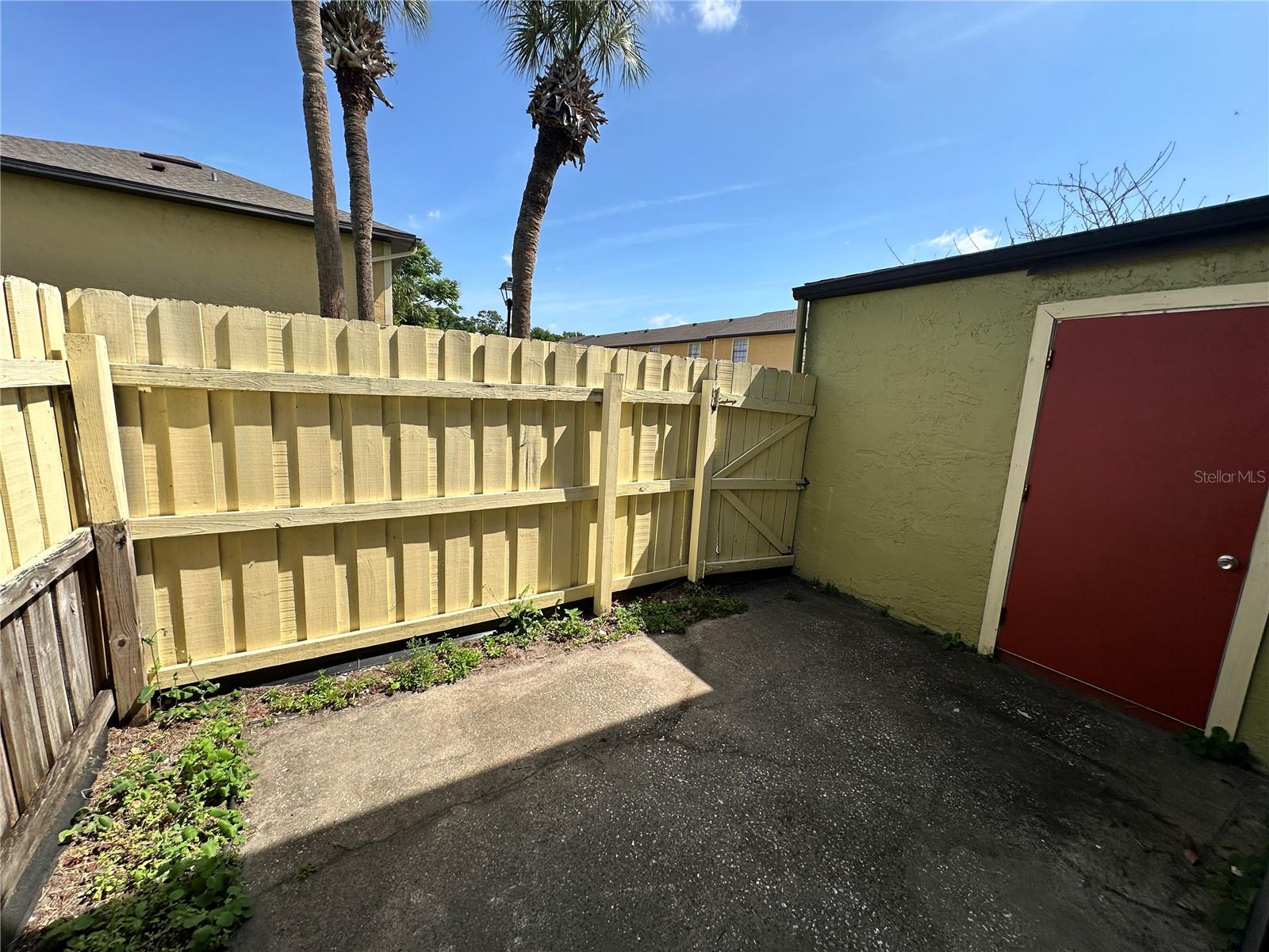 Image 7 of 27 For 3282 Oak Lake Place 3282