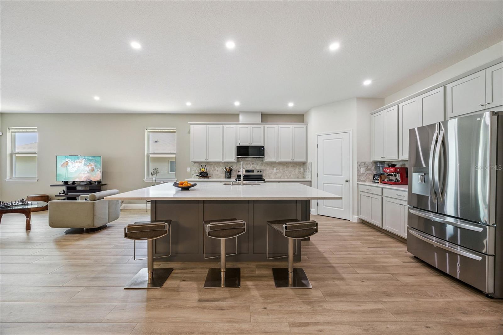 Image 14 of 59 For 2101 Axel Street