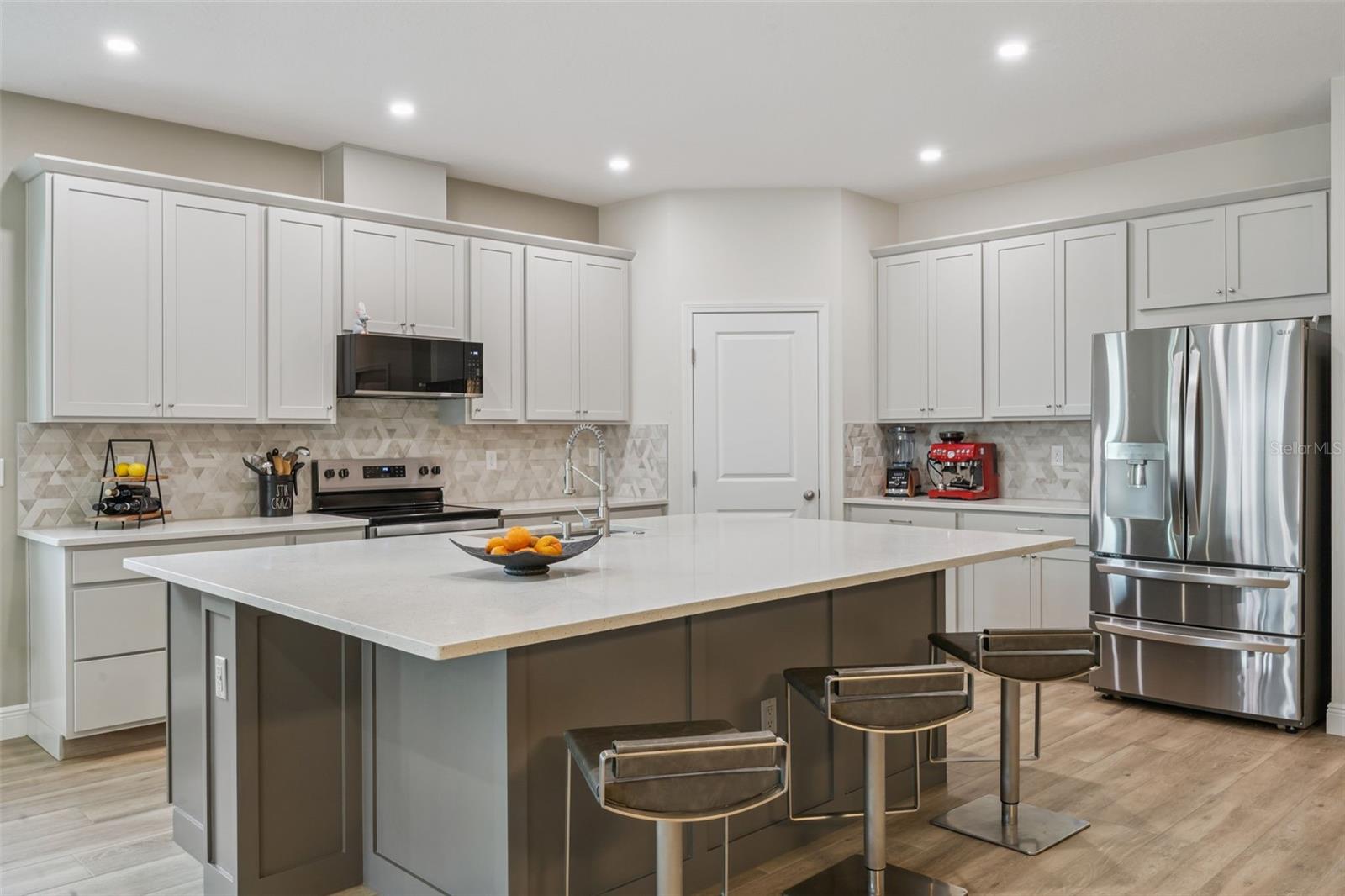 Image 18 of 59 For 2101 Axel Street