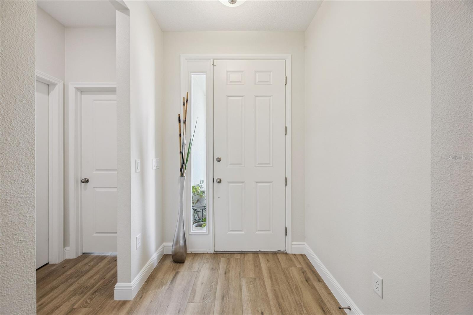 Image 7 of 59 For 2101 Axel Street