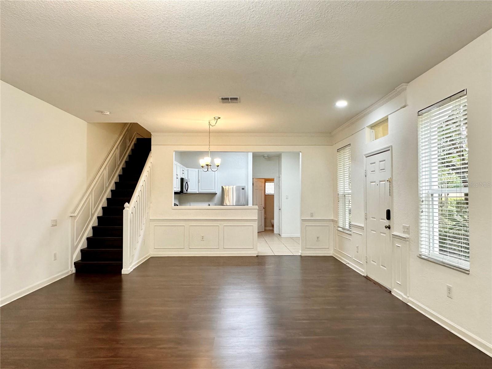 Image 10 of 35 For 6396 Daysbrook Drive 101