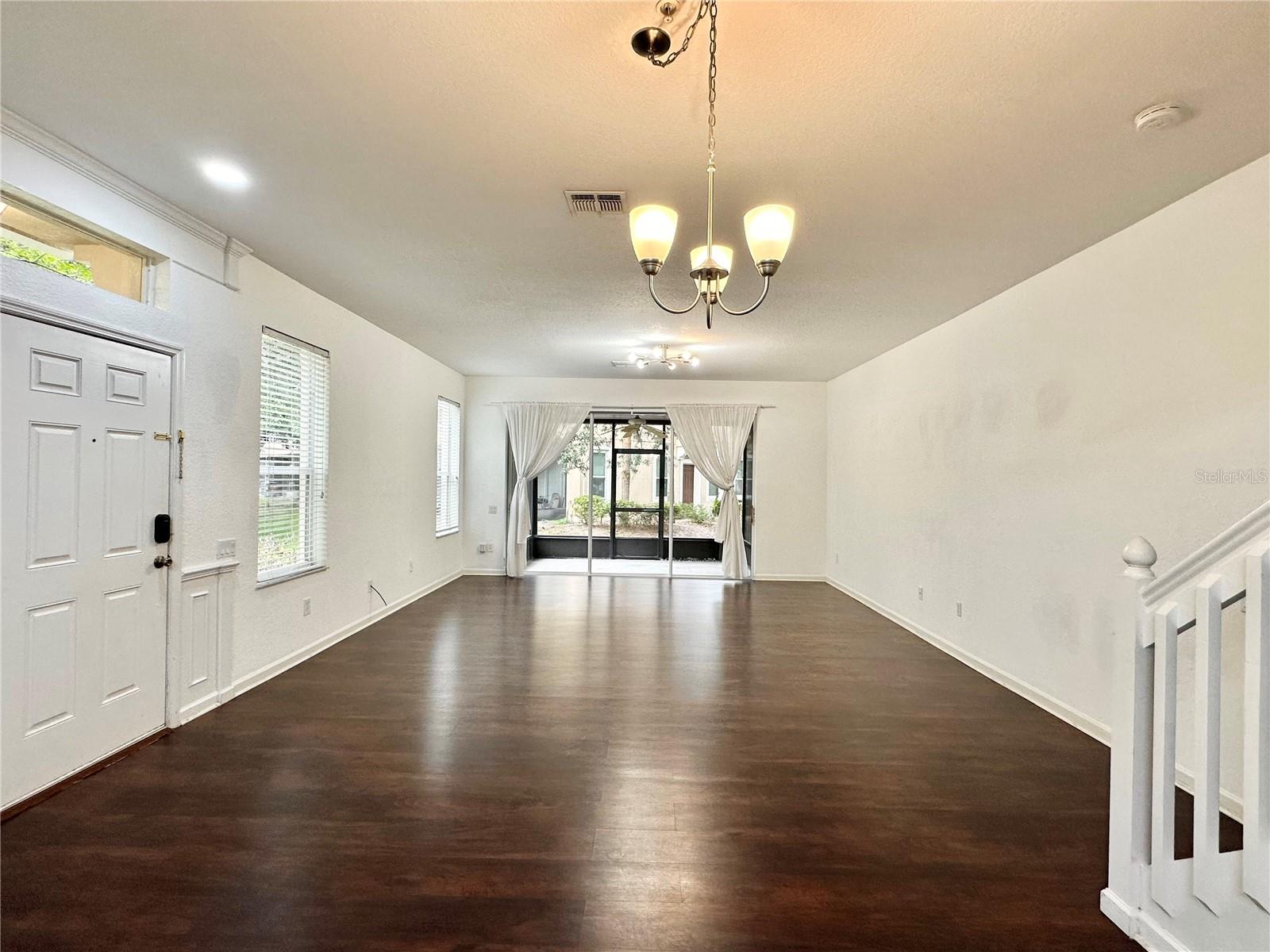 Image 12 of 35 For 6396 Daysbrook Drive 101