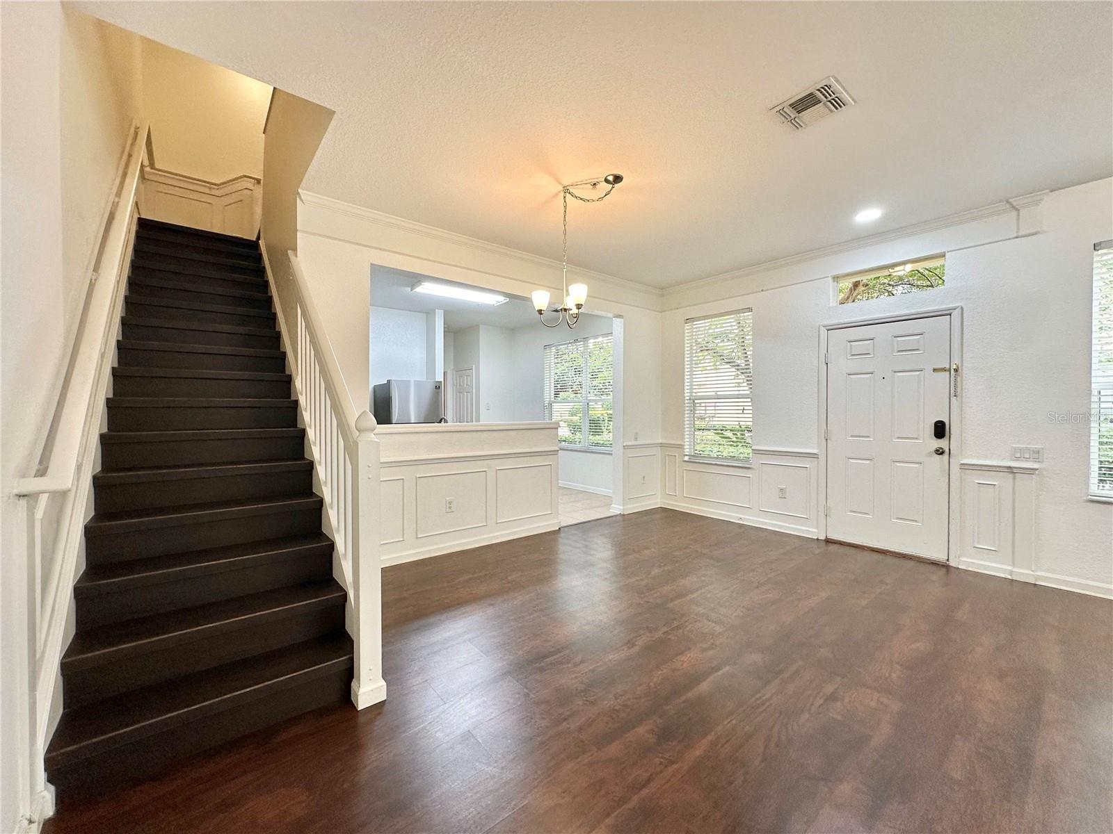 Image 19 of 35 For 6396 Daysbrook Drive 101