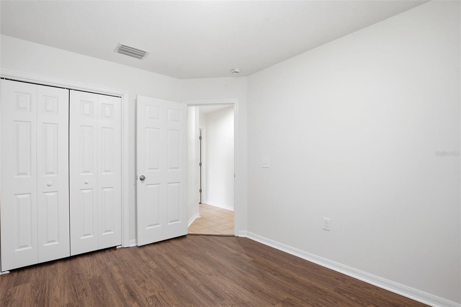 Image 23 of 33 For 22611 Roderick Drive