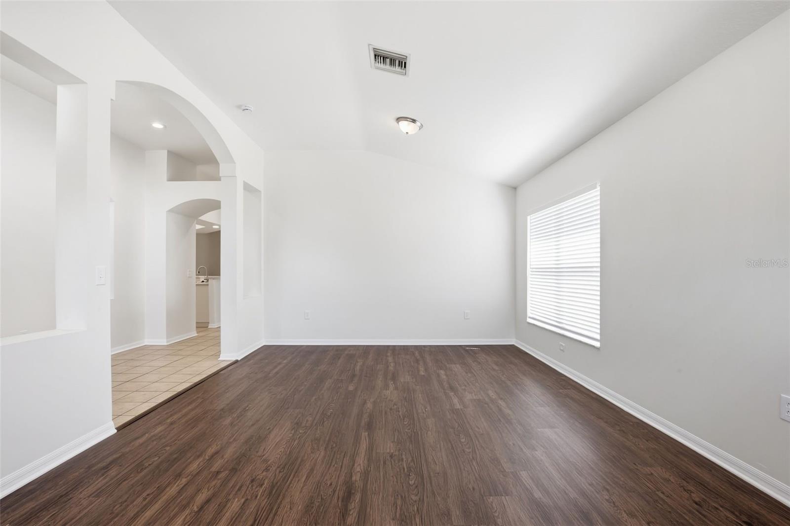 Image 5 of 33 For 22611 Roderick Drive