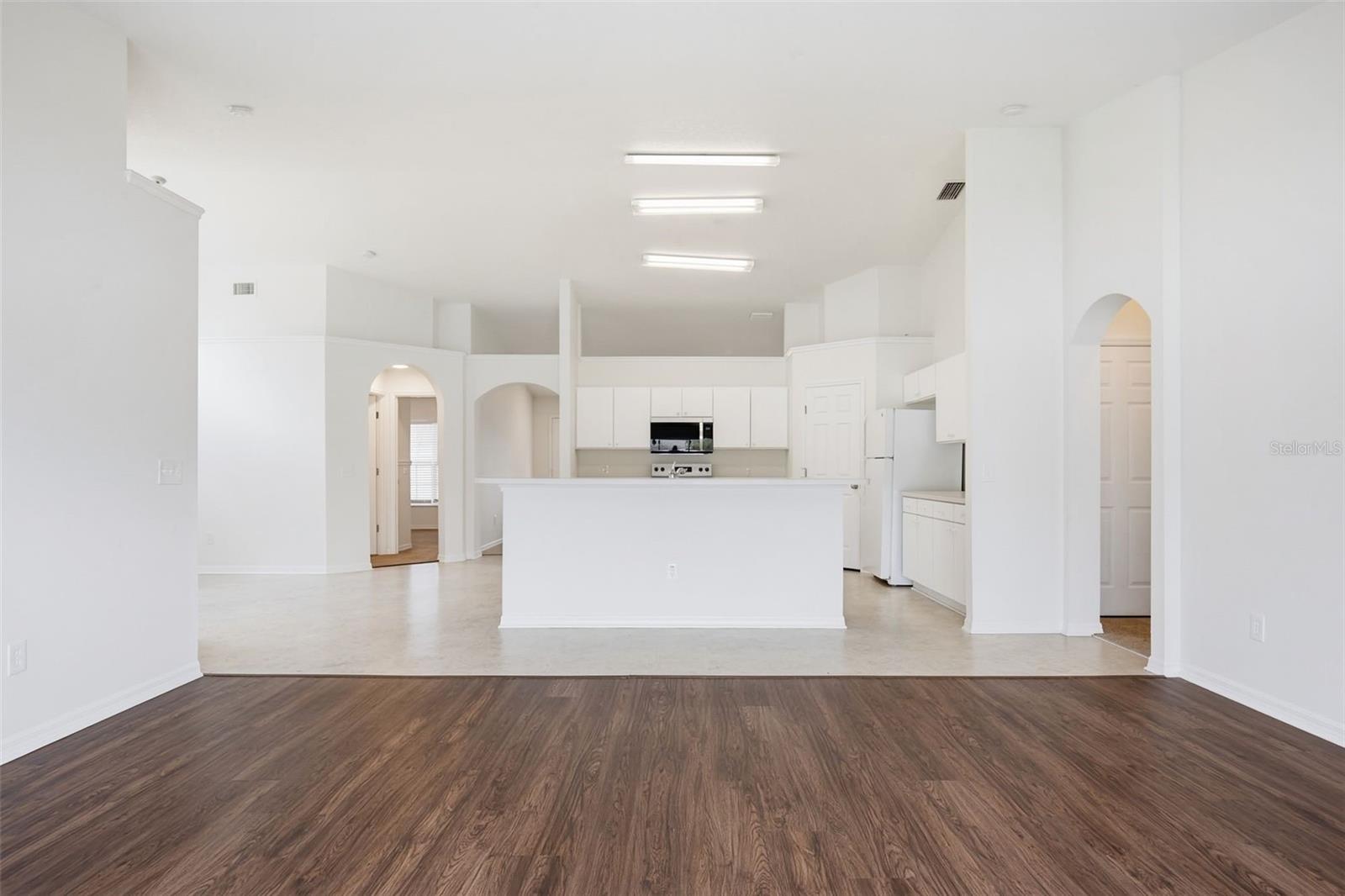 Image 11 of 39 For 5152 New Savannah Circle
