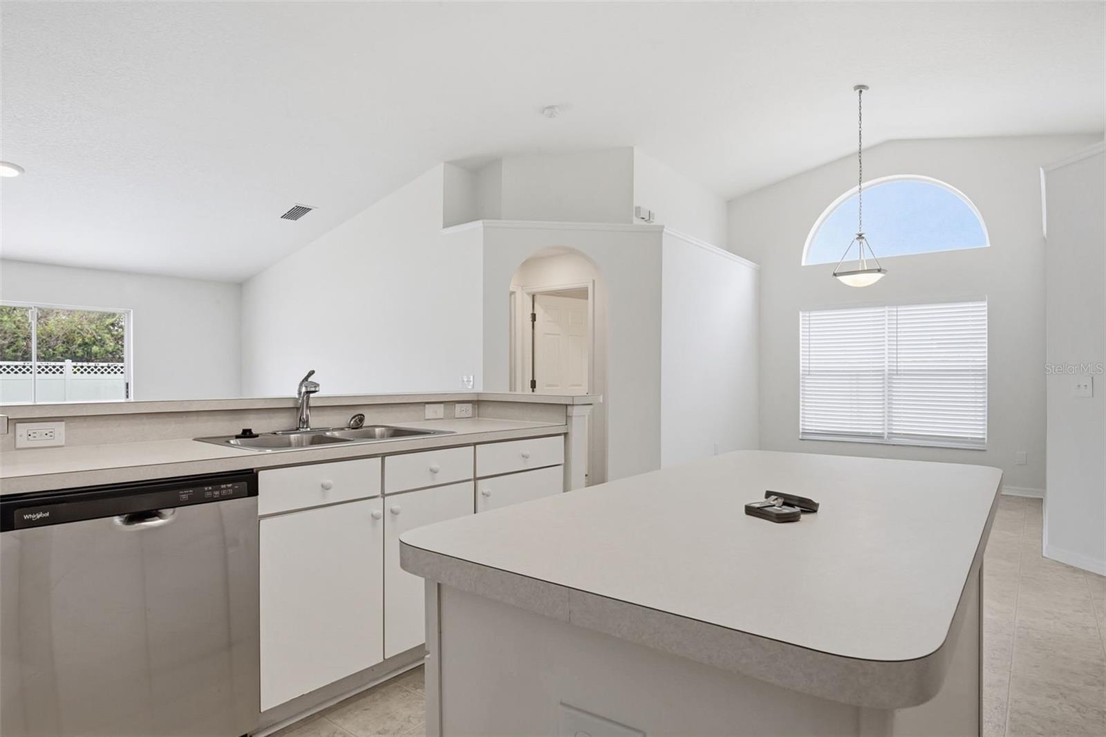 Image 17 of 39 For 5152 New Savannah Circle