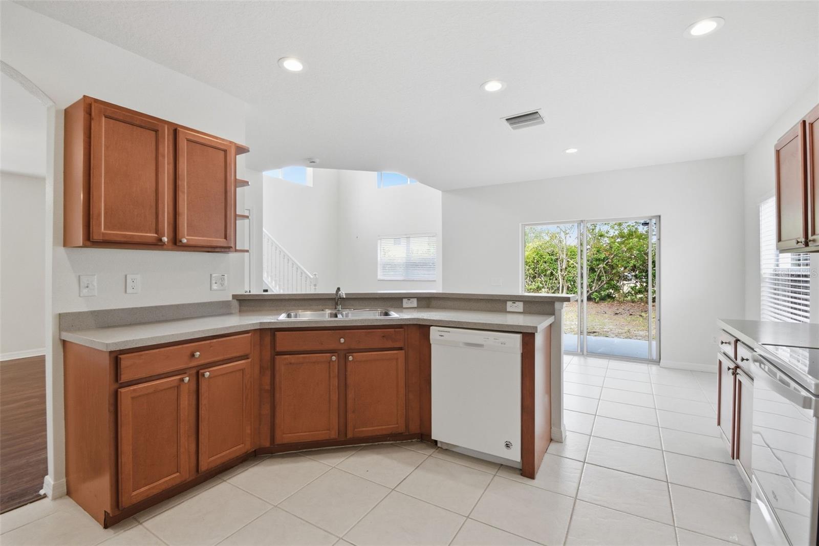 Image 11 of 50 For 15414 Shoal Haven Place