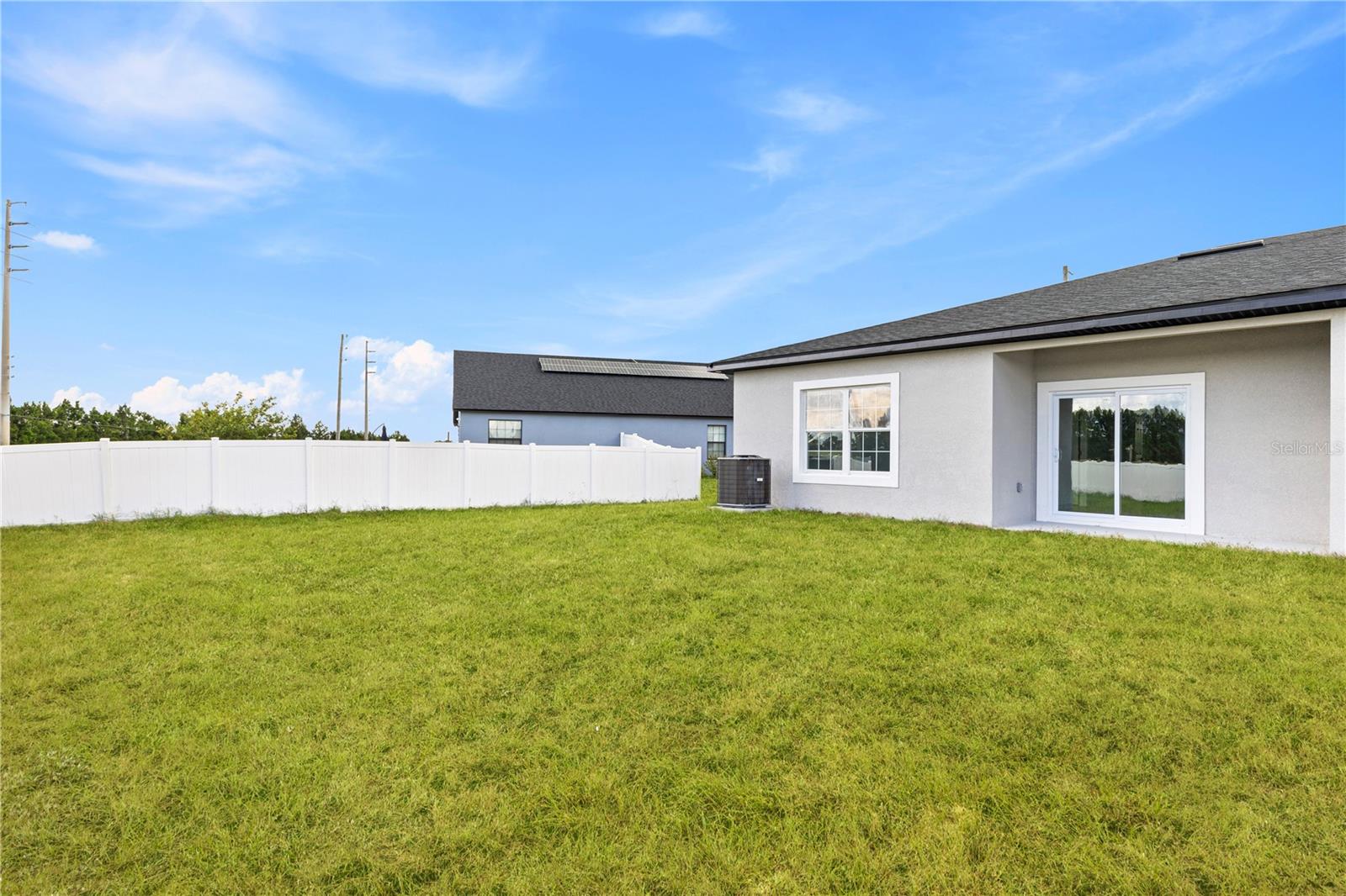 Image 12 of 37 For 835 E Colville Dr