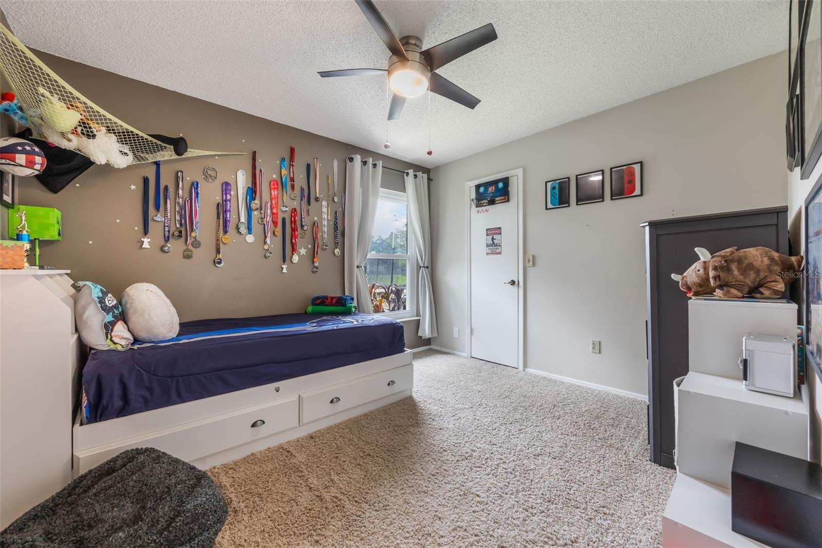 Image 33 of 95 For 364 Westwind Court