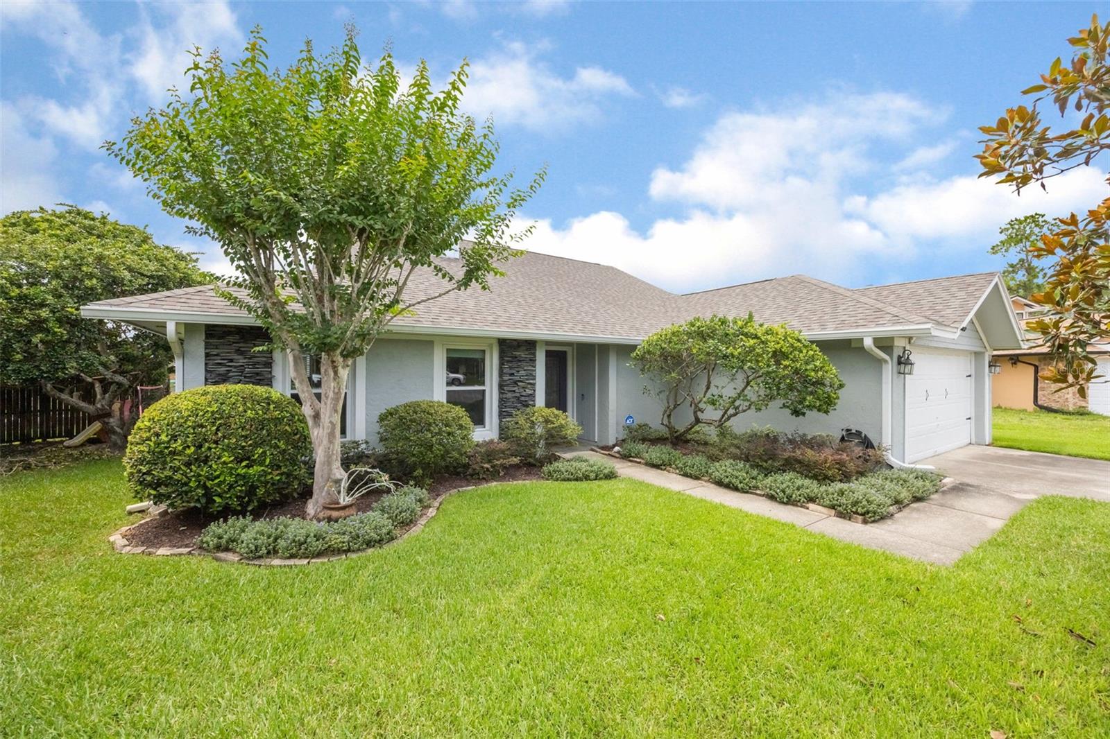 Image 4 of 95 For 364 Westwind Court