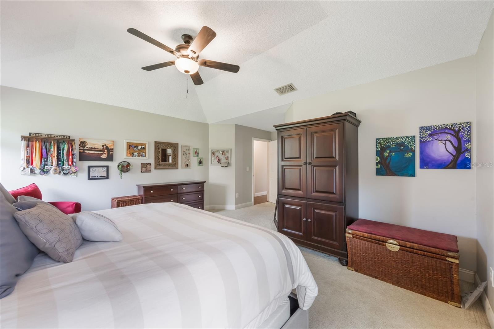 Image 40 of 95 For 364 Westwind Court