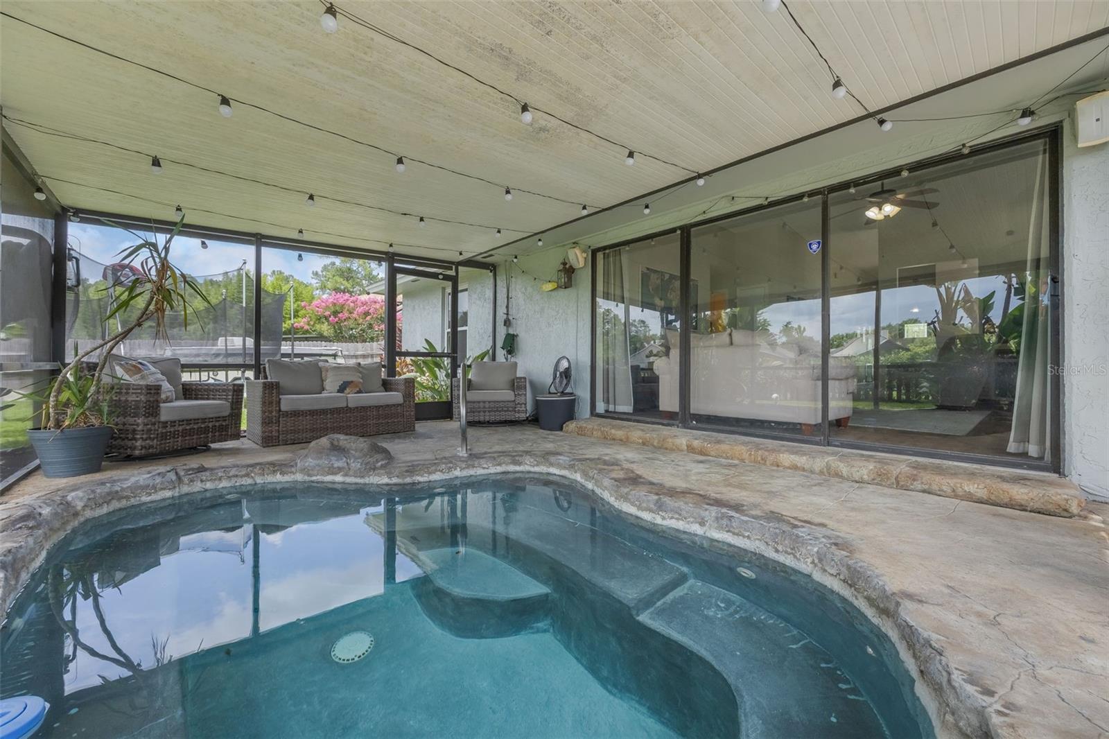 Image 45 of 95 For 364 Westwind Court