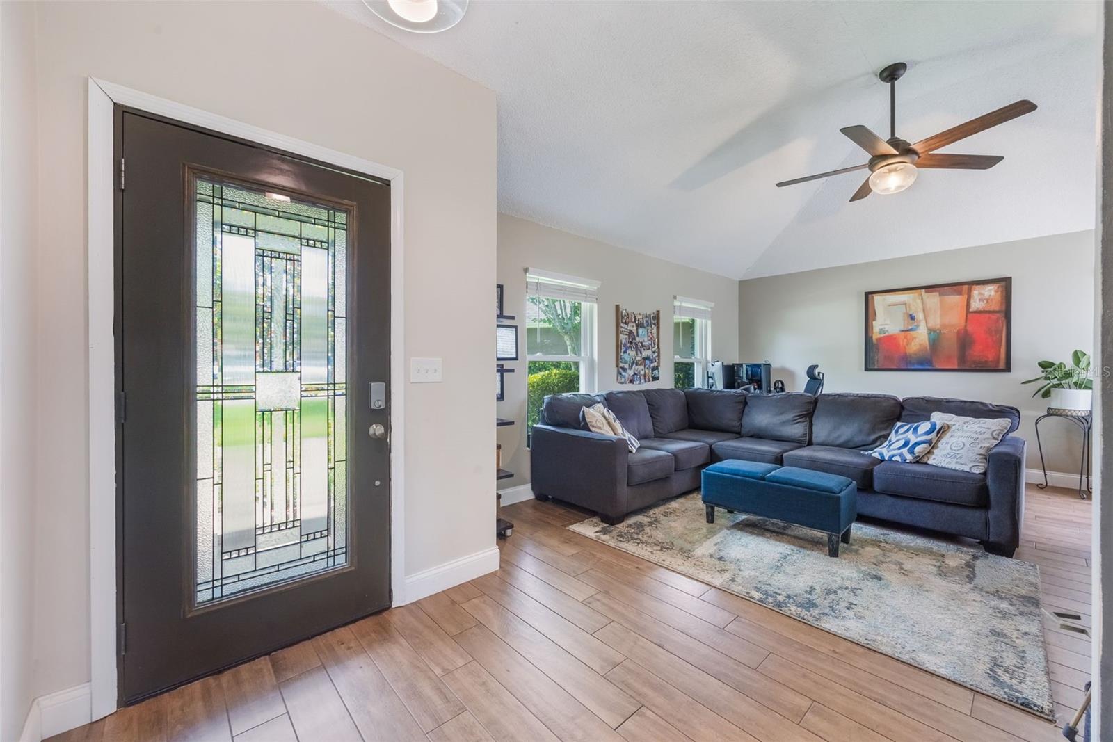Image 9 of 95 For 364 Westwind Court