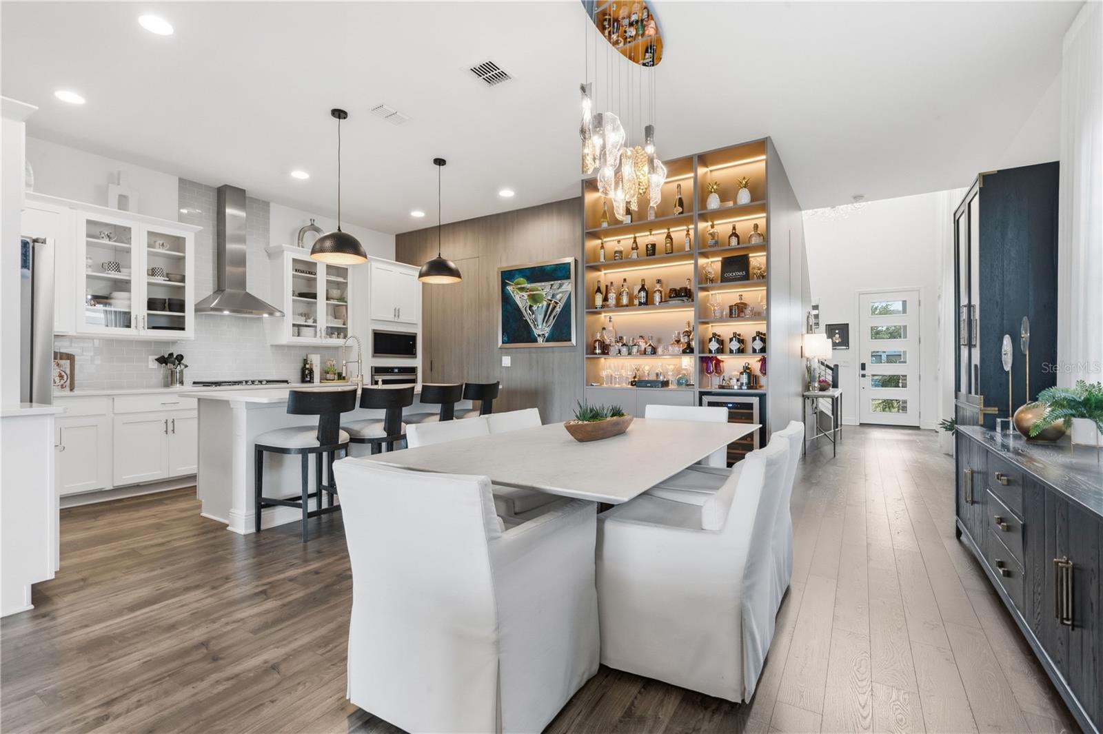 Image 12 of 97 For 15735 Vetta Drive