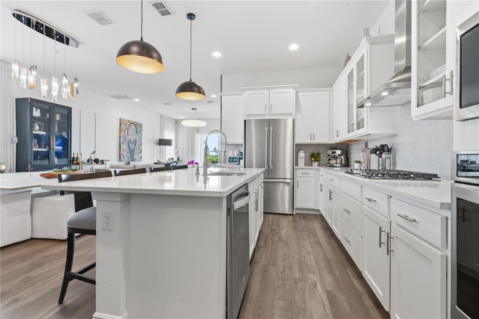 Image 20 of 97 For 15735 Vetta Drive