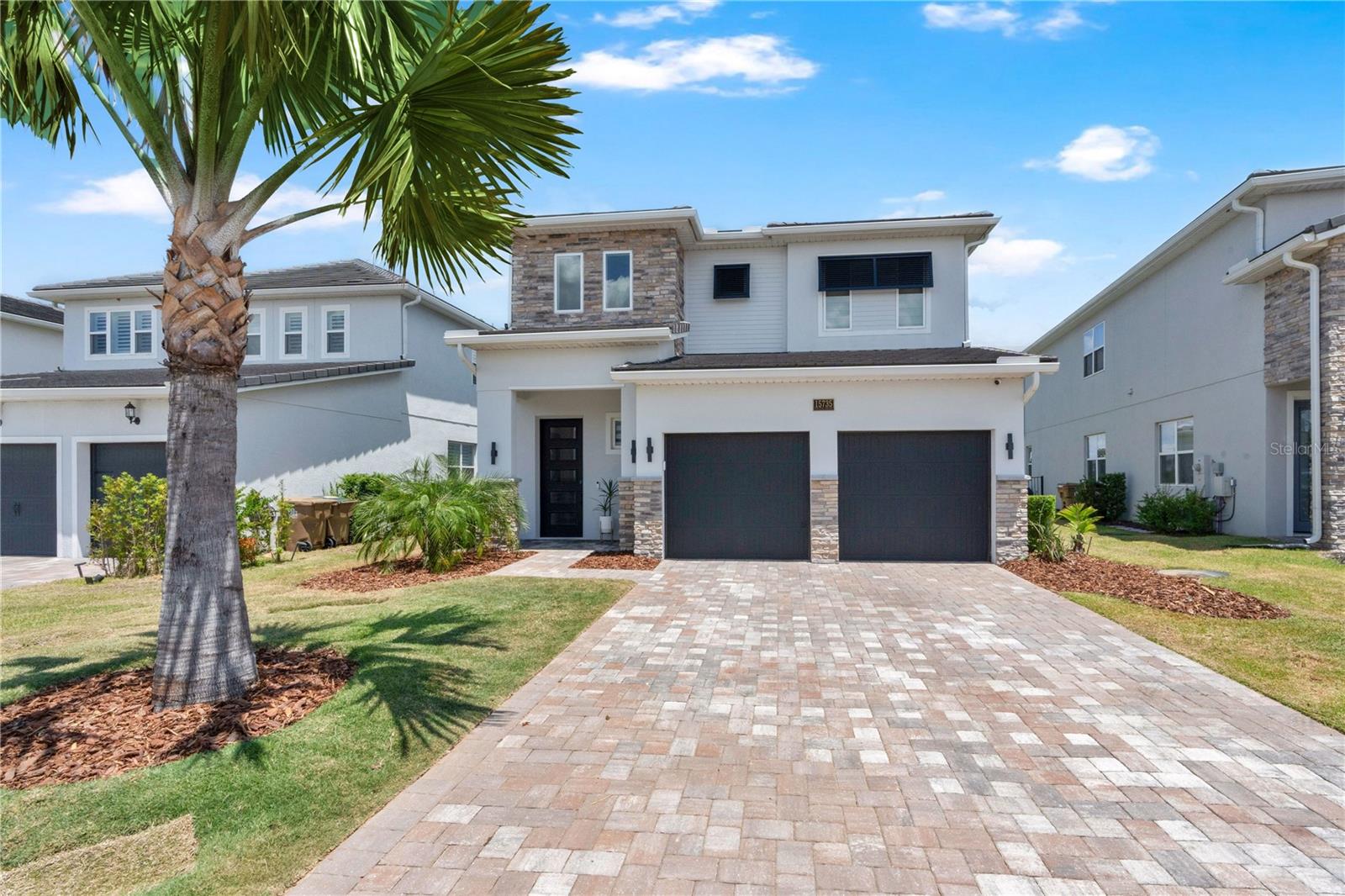 Image 3 of 97 For 15735 Vetta Drive