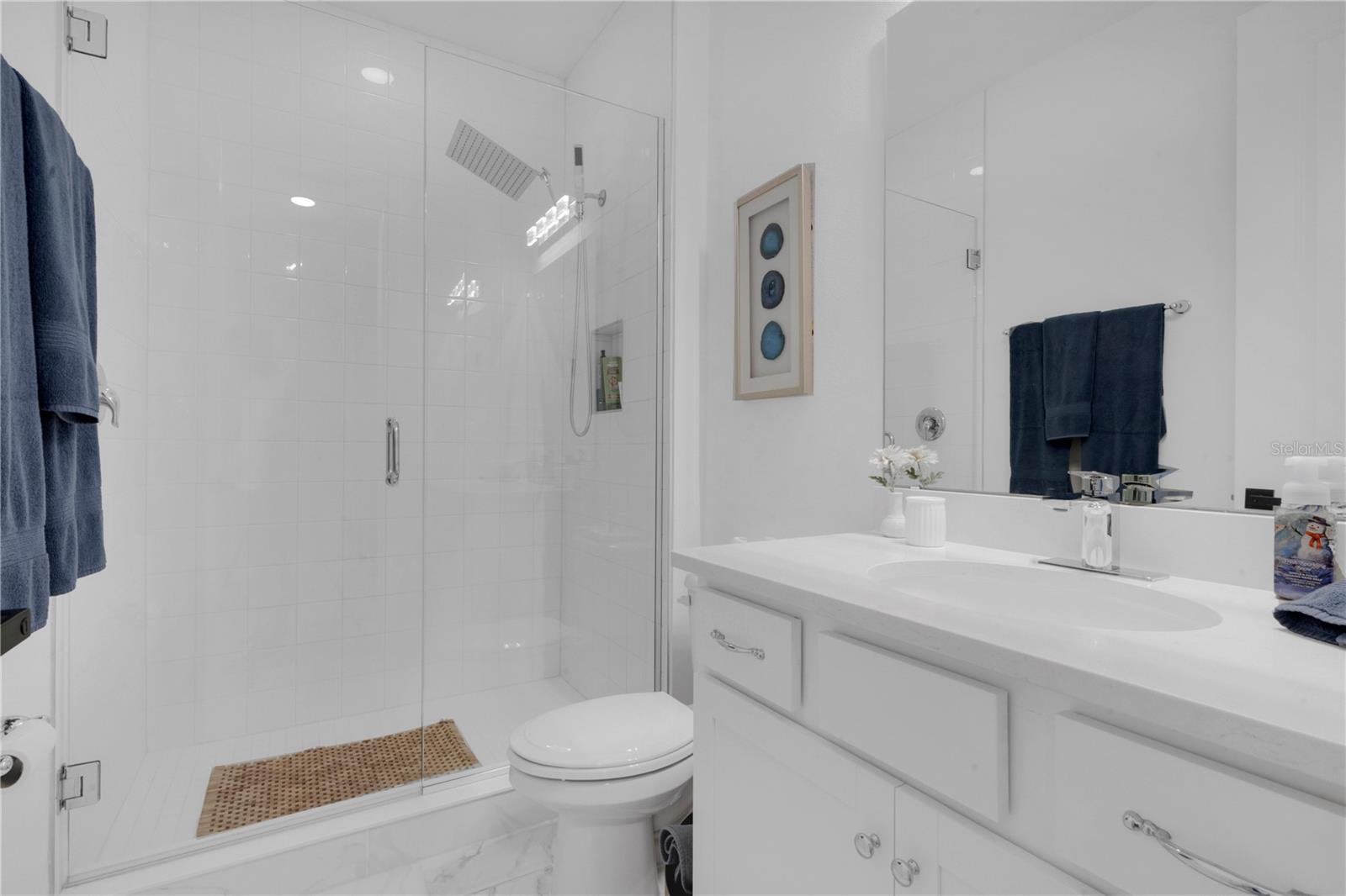 Image 49 of 97 For 15735 Vetta Drive