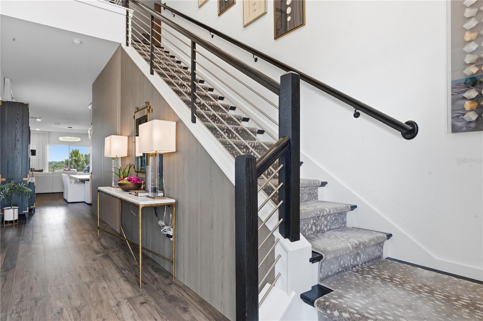 Image 6 of 97 For 15735 Vetta Drive