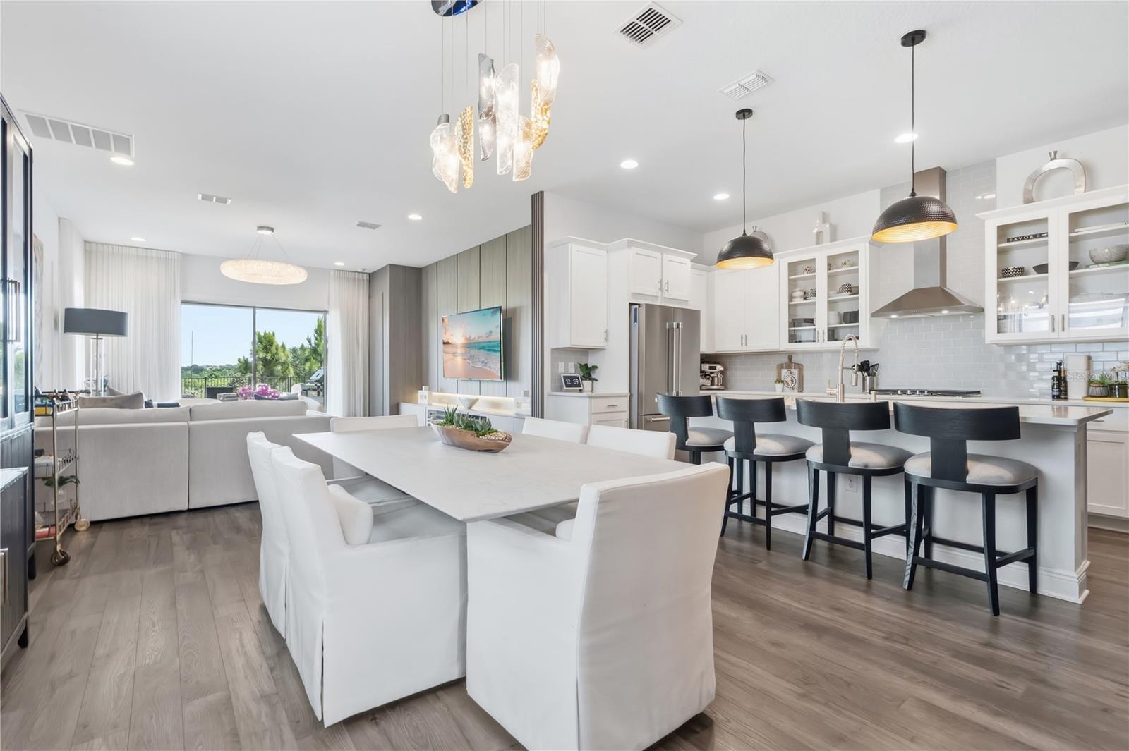 Image 9 of 97 For 15735 Vetta Drive