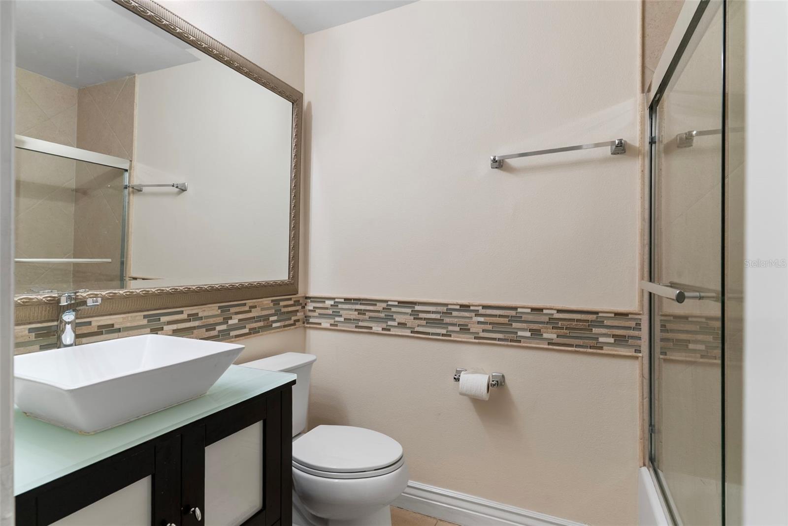 Image 35 of 61 For 618 Maple Oak Circle 108