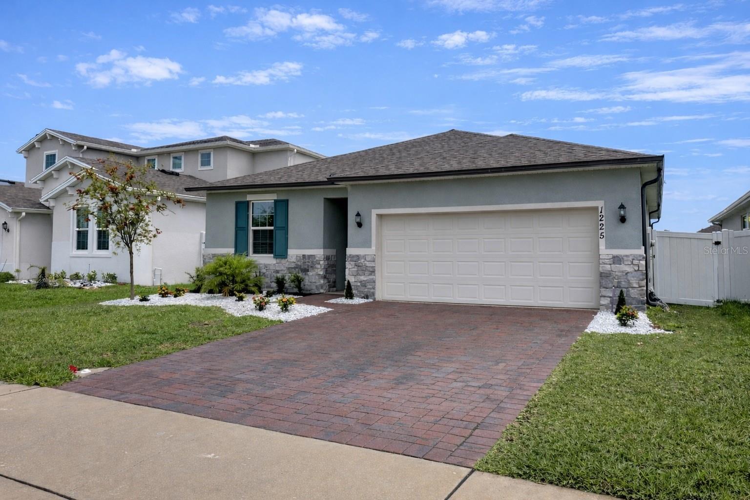 Image 3 of 30 For 1225 Fox Hedge Lane